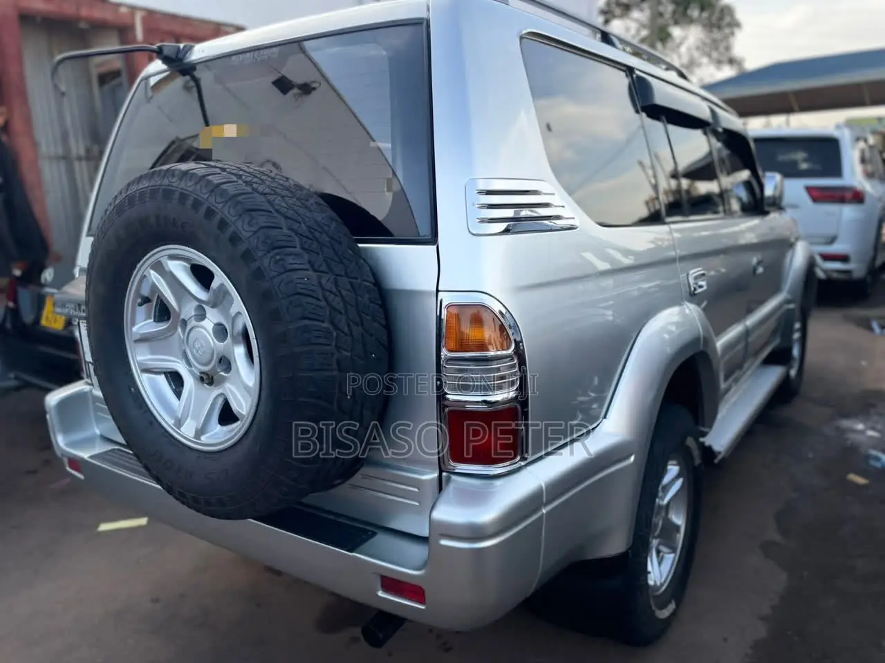 Toyota Land Cruiser Prado 2000 Silver