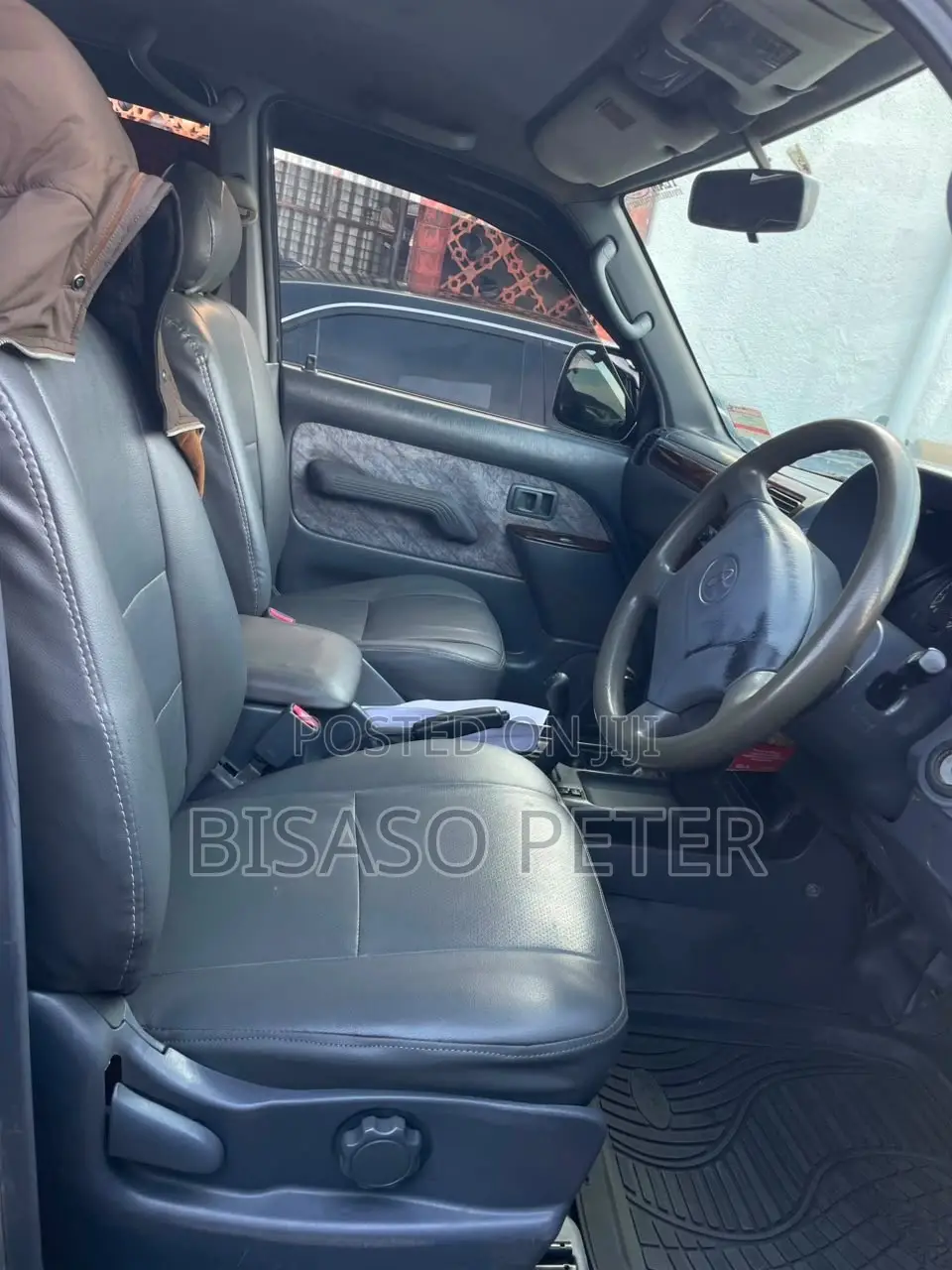 Toyota Land Cruiser Prado 2000 Silver