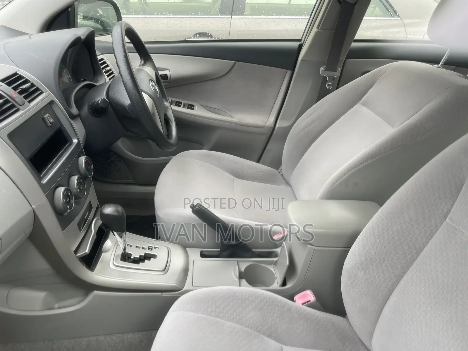 Toyota Axio 2013 Silver