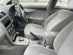 Toyota Axio 2013 Silver