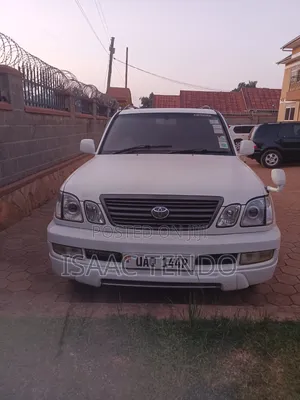 Toyota Land Cruiser Cygnus 4.7 2000 White