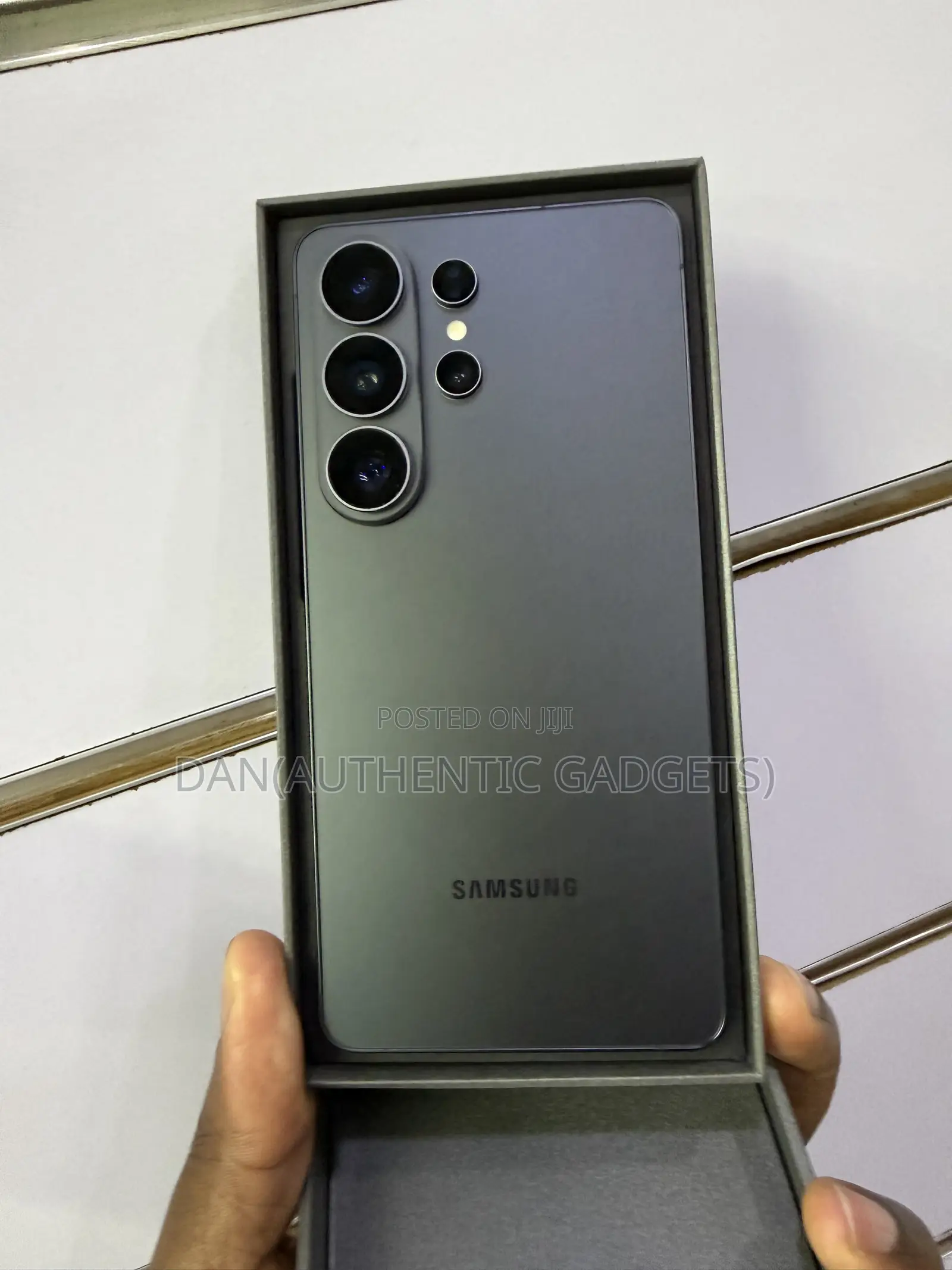 New Samsung Galaxy S26 Ultra 5G 256 GB Gray