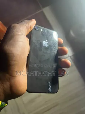 Apple iPhone 8 64 GB Black