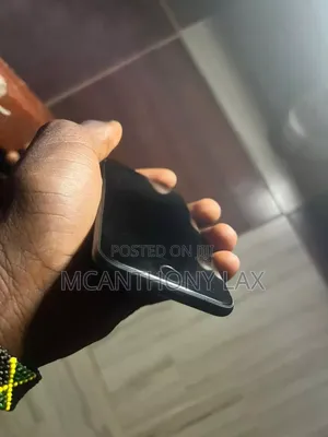 Apple iPhone 8 64 GB Black