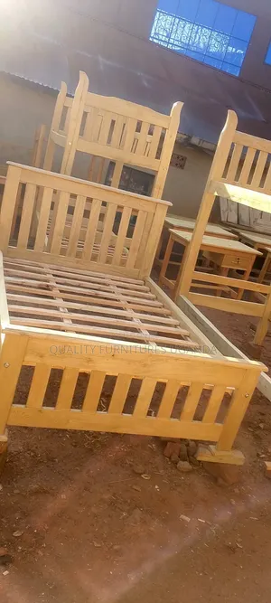 4 by 6 Top Notch Wooden Bed