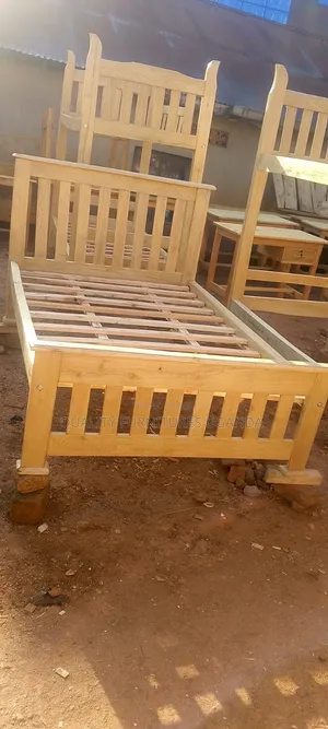 4 by 6 Prestige Wooden Bed