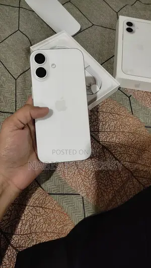 New Apple iPhone 17 256 GB
