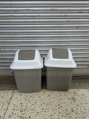 Swing Cover Plastic Dust Bin Plastic Dust Bin