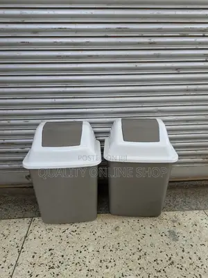 Swing Cover Plastic Dust Bin Plastic Dust Bin