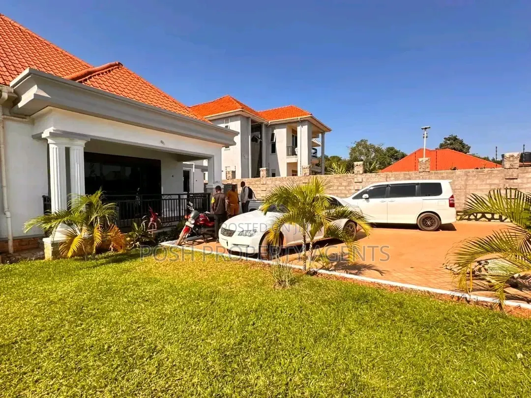 4bdrm Bungalow in Kitende, Central Division for rent