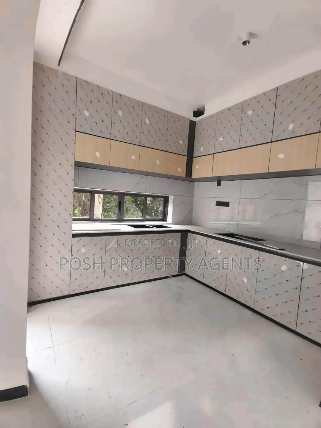 4bdrm Bungalow in Kitende, Central Division for rent