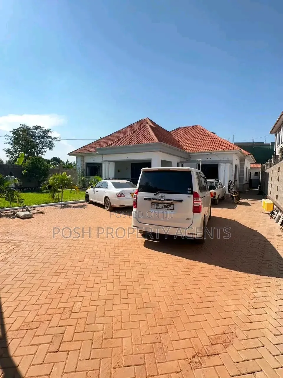 4bdrm Bungalow in Kitende, Central Division for rent