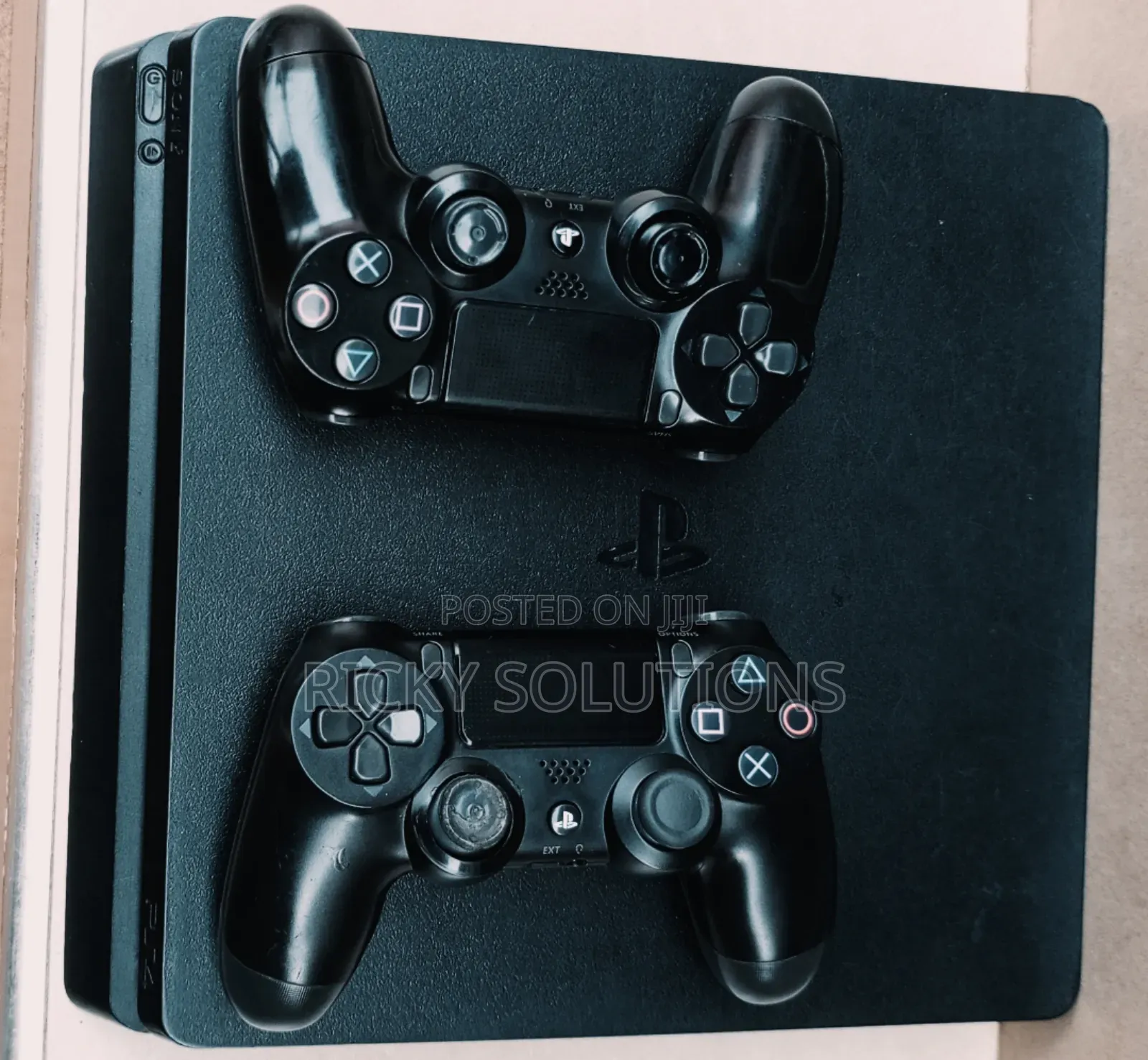 Playstation 4 Slim