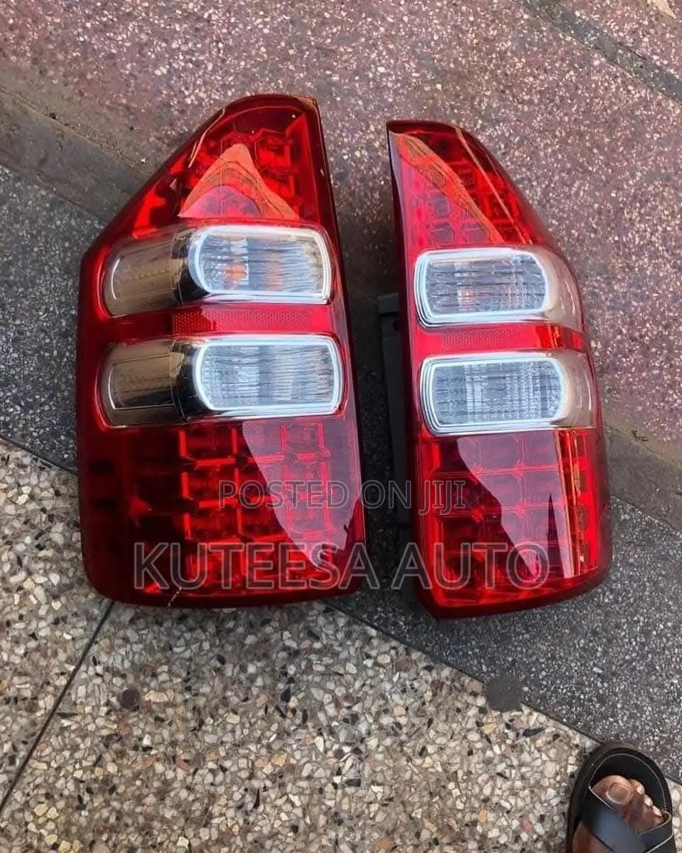 Toyota Noah 2012 Backlight