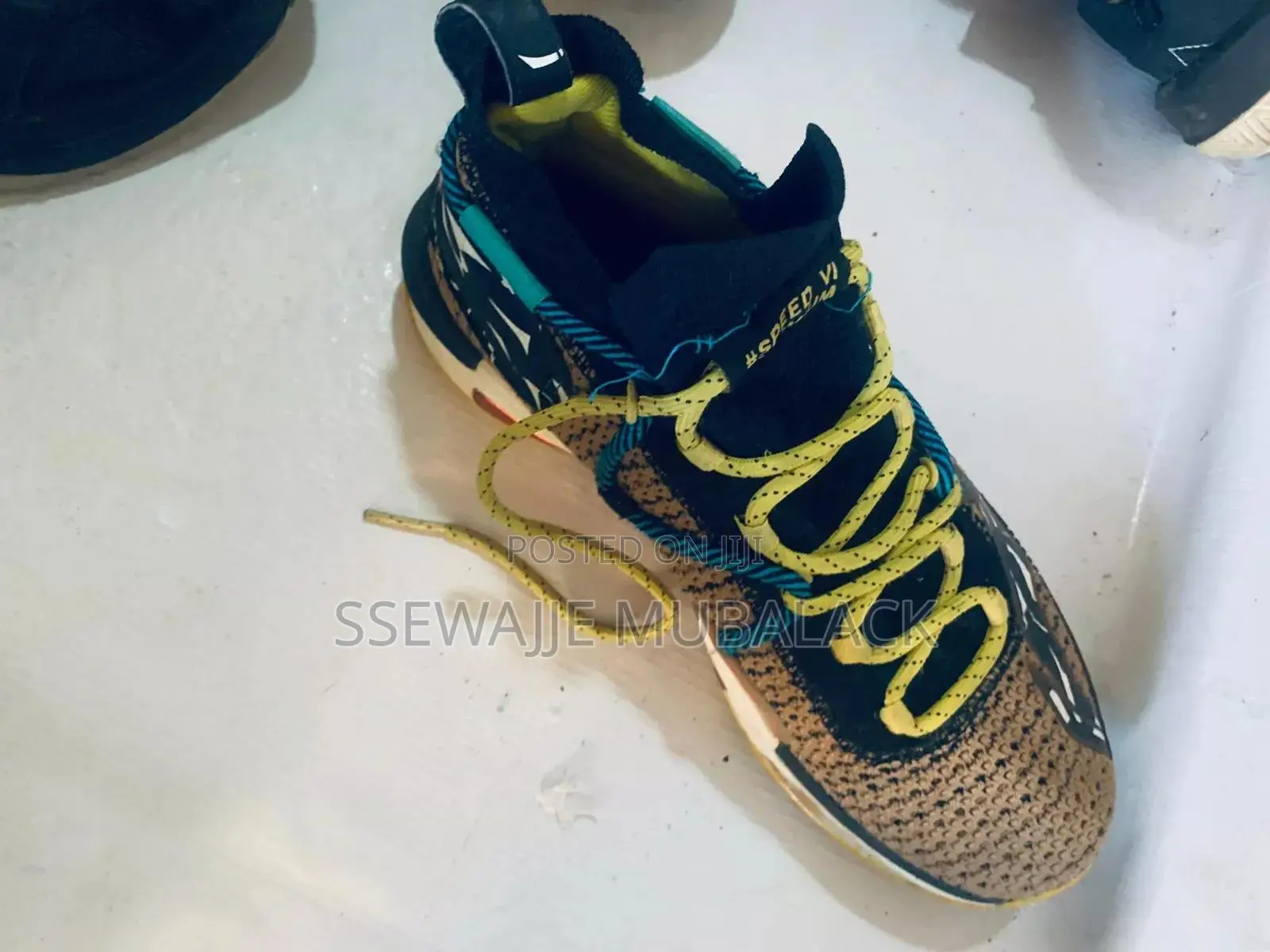 2nd Hand Kids Basketball Shoes