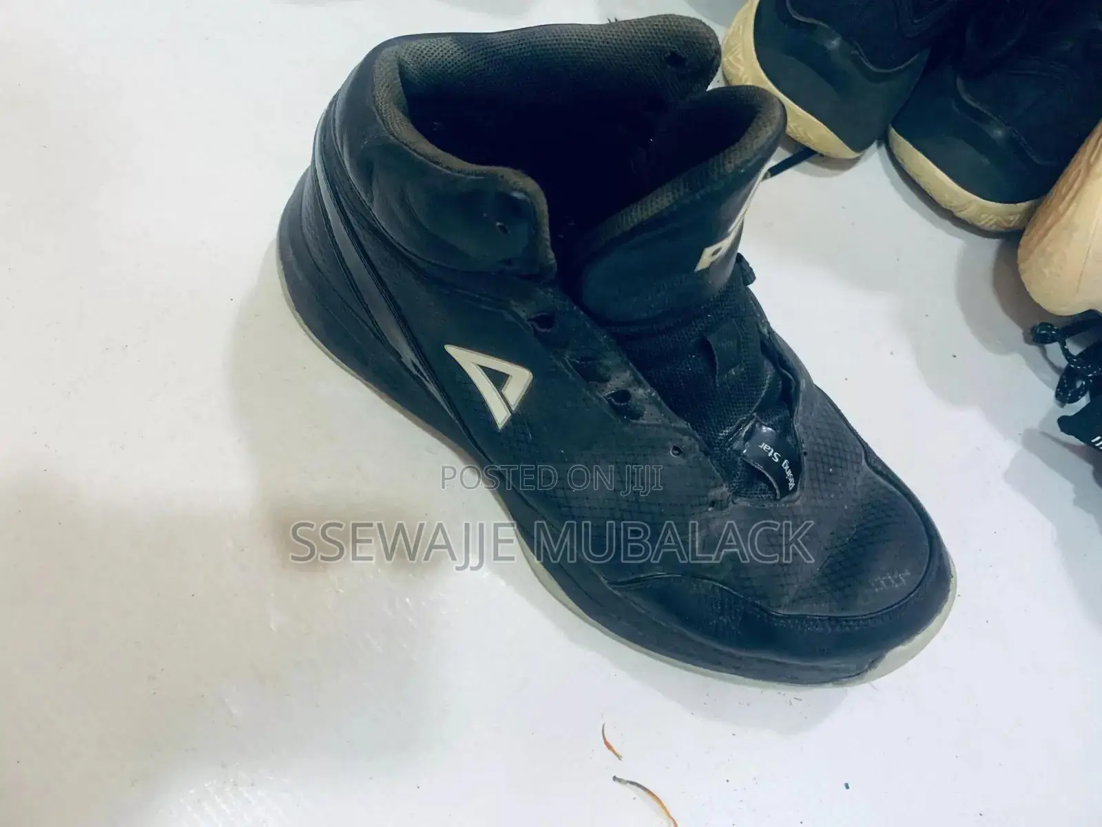 2nd Hand Kids Basketball Shoes