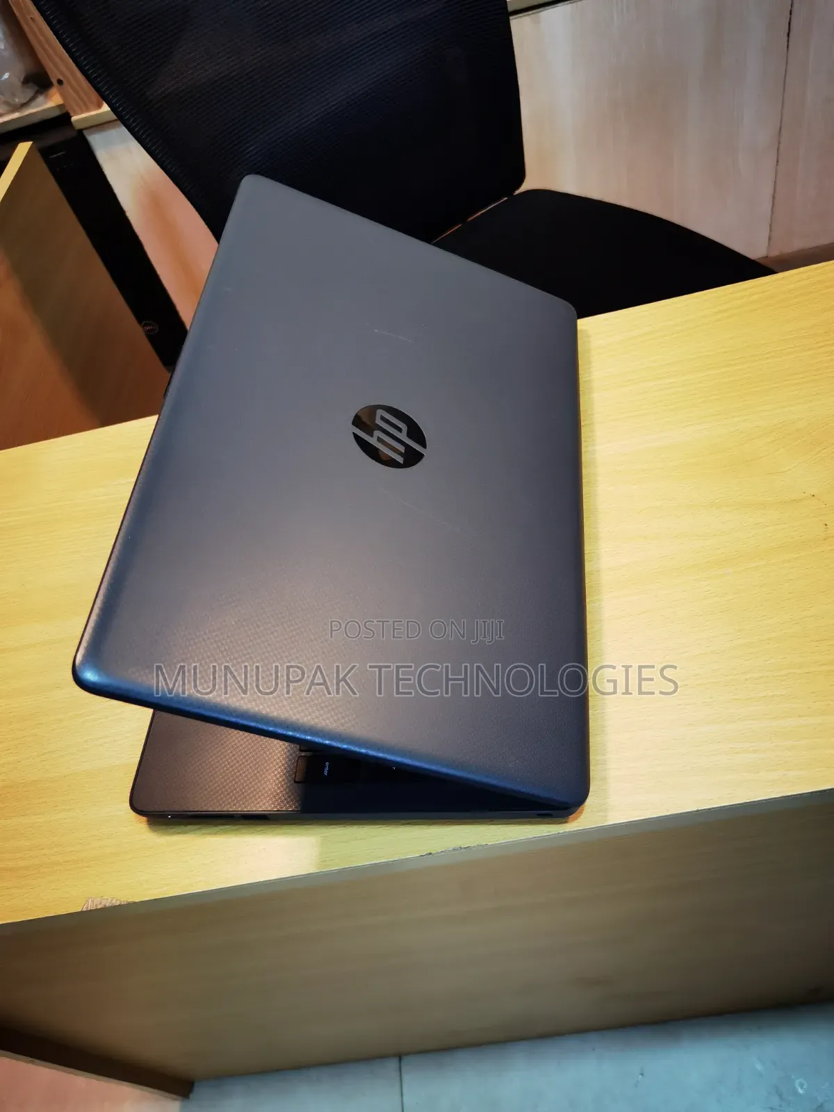 Laptop HP 250 G7 4GB AMD SSD 128GB