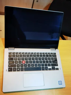 Laptop Dell Latitude 3310 2-in-1 8GB Intel Core i5 SSD 256GB