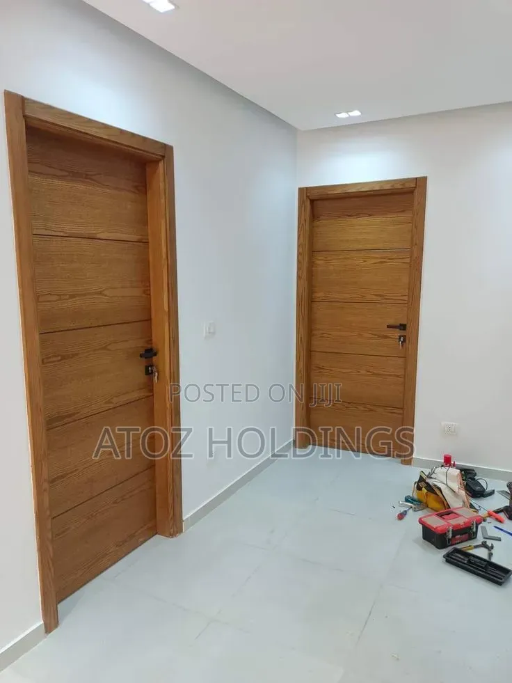 Doors/Plain Natural Finished Wooden Doors in Any Colour Shed 580,000/-