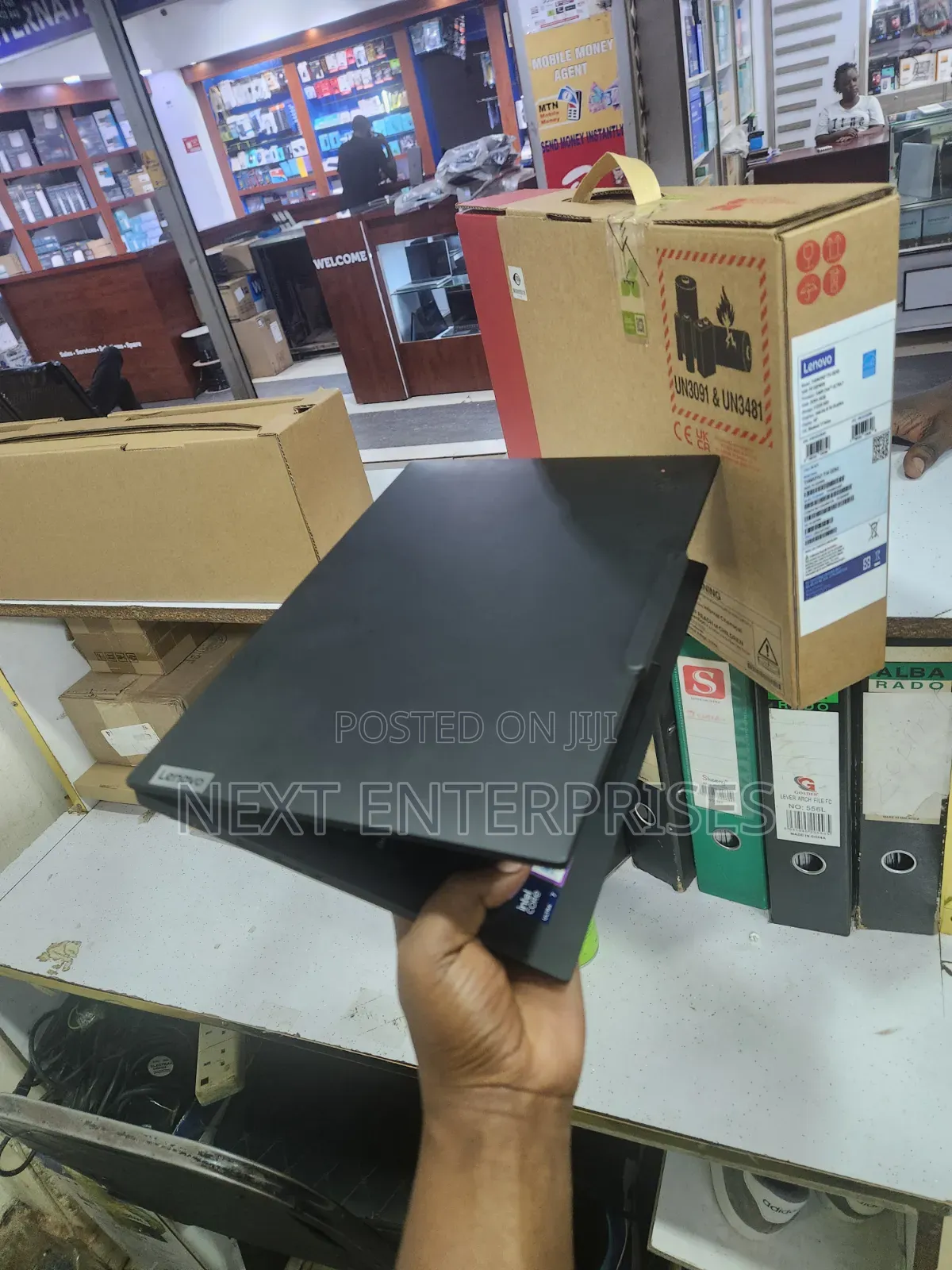 New Laptop Lenovo ThinkPad T14s G4 16GB Intel Core i7 SSD 512GB