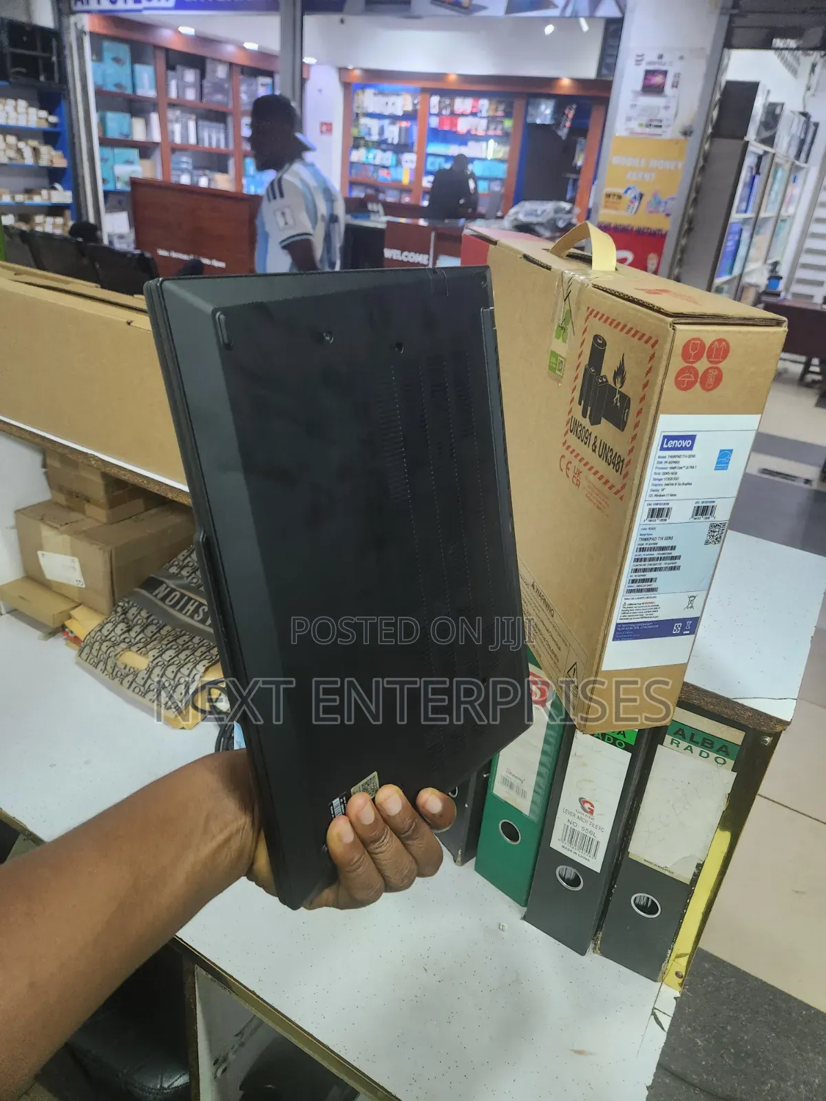 New Laptop Lenovo ThinkPad T14s G4 16GB Intel Core i7 SSD 512GB