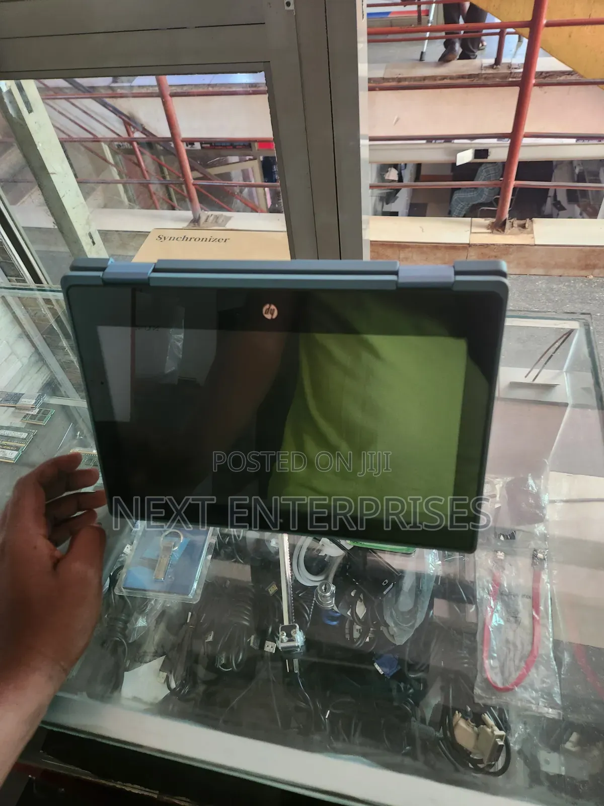 Laptop HP 14-dq1025cl 4GB Intel Celeron SSD 128GB