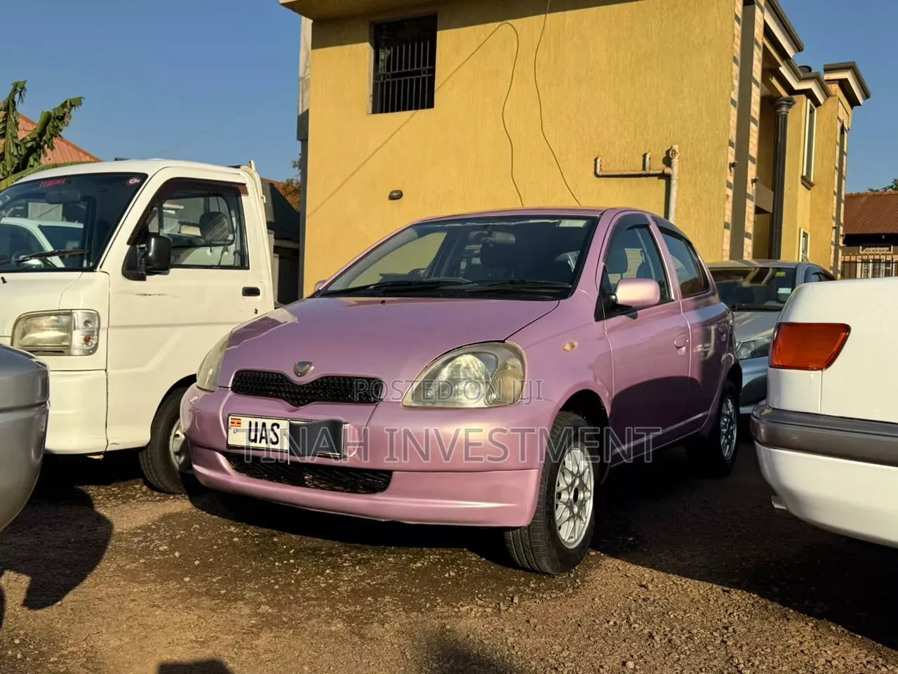 Toyota Vitz 2005 Pink
