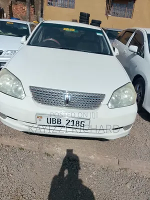 Toyota Mark II Blit 2004 White