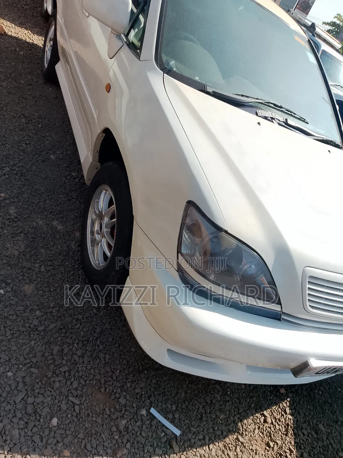 Toyota Harrier 2000 White