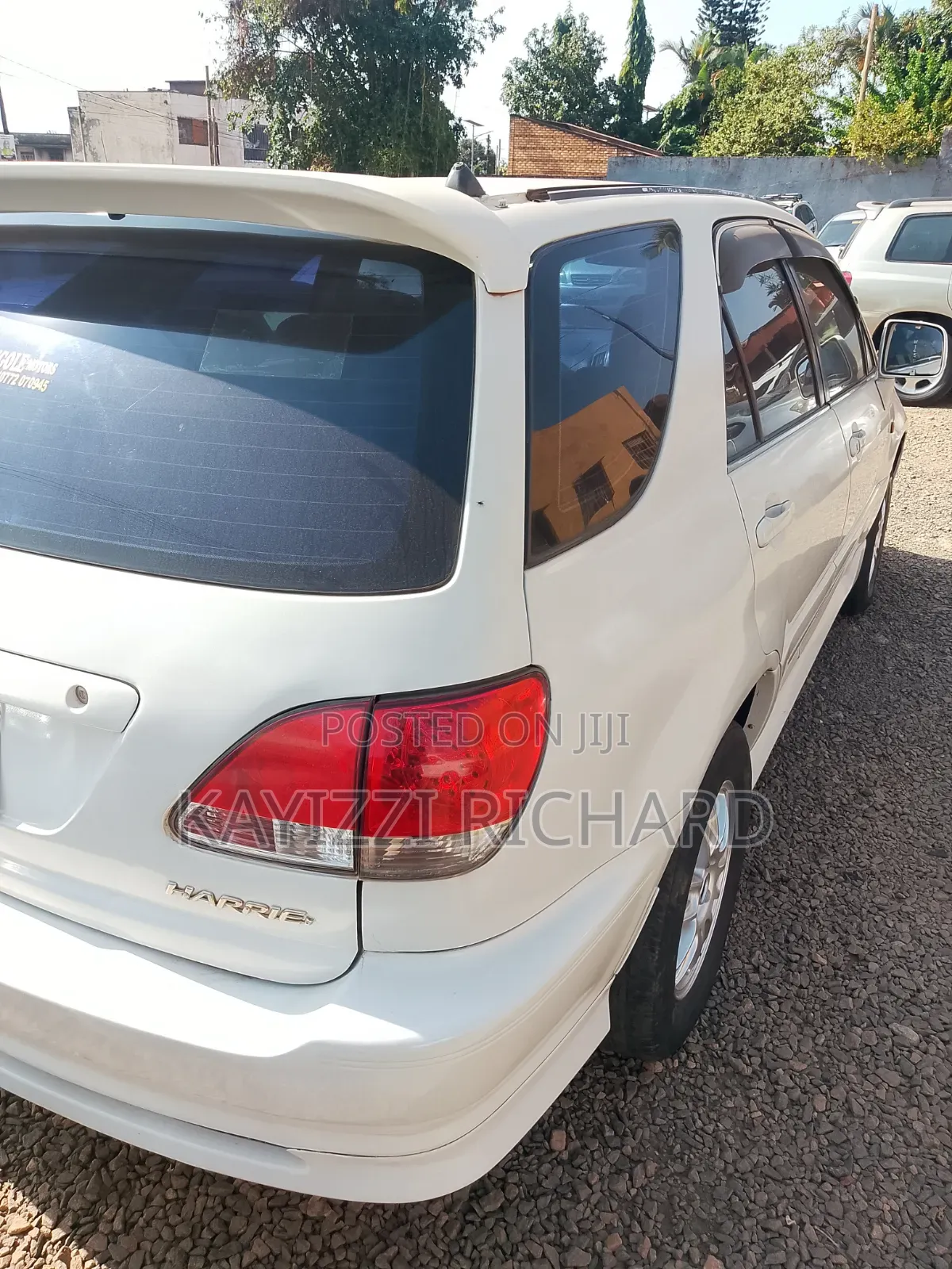 Toyota Harrier 2000 White