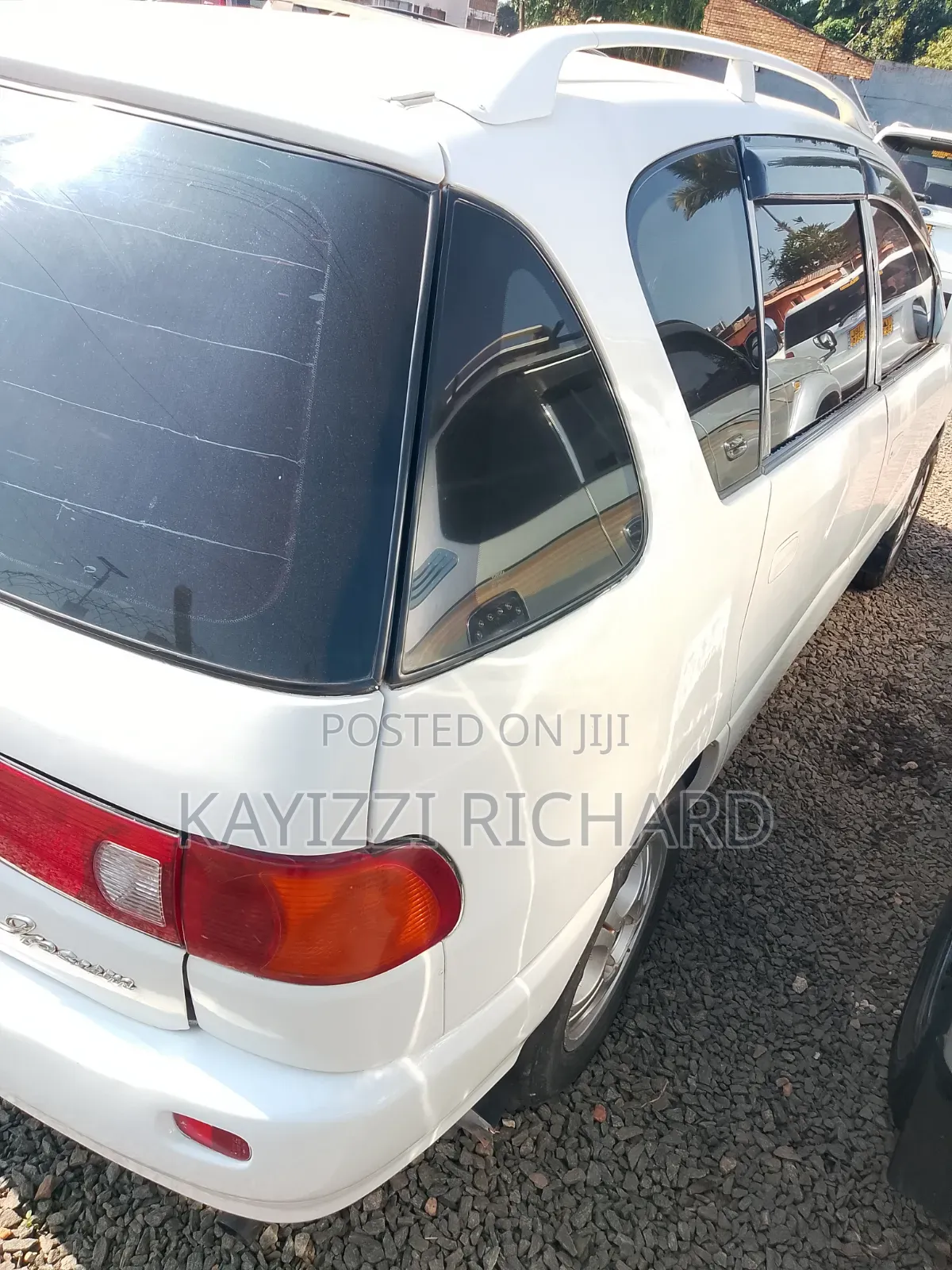Toyota Ipsum 2001 White