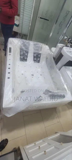 Brand New Luxury Double Jacuzzi Bathtub