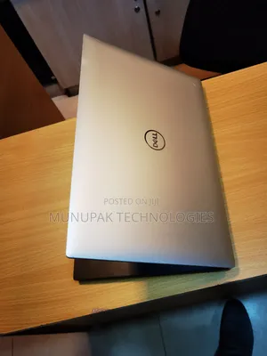Laptop Dell Precision 15 5540 16GB Intel Core i7 SSD 1T