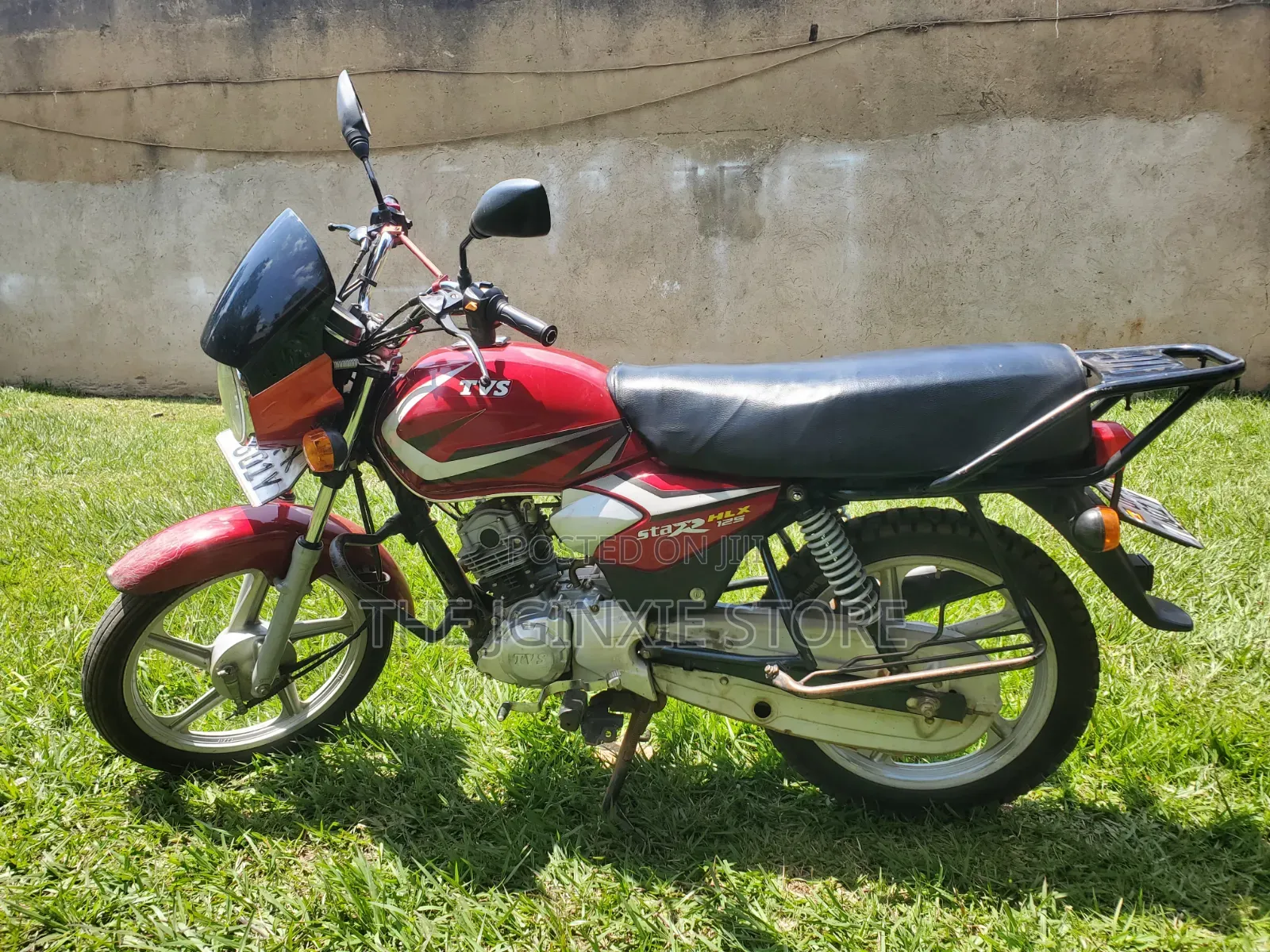 TVS HLX 125 2022 Red