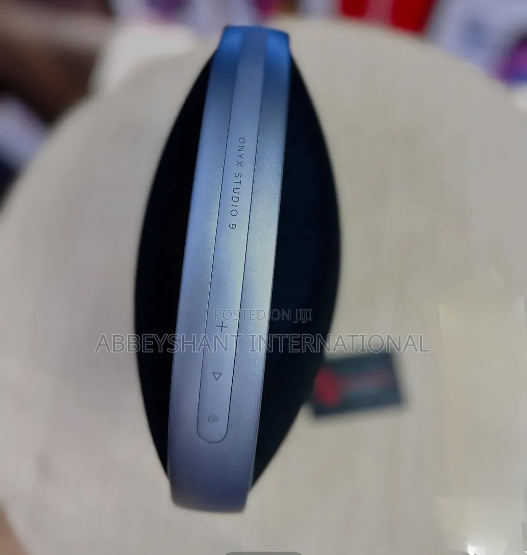 Harman Kardon Onyx Studio 9 Portable Bluetooth Speaker