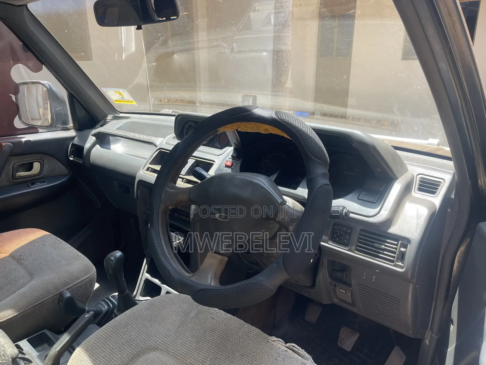 Mitsubishi Pajero Junior 1997 Black