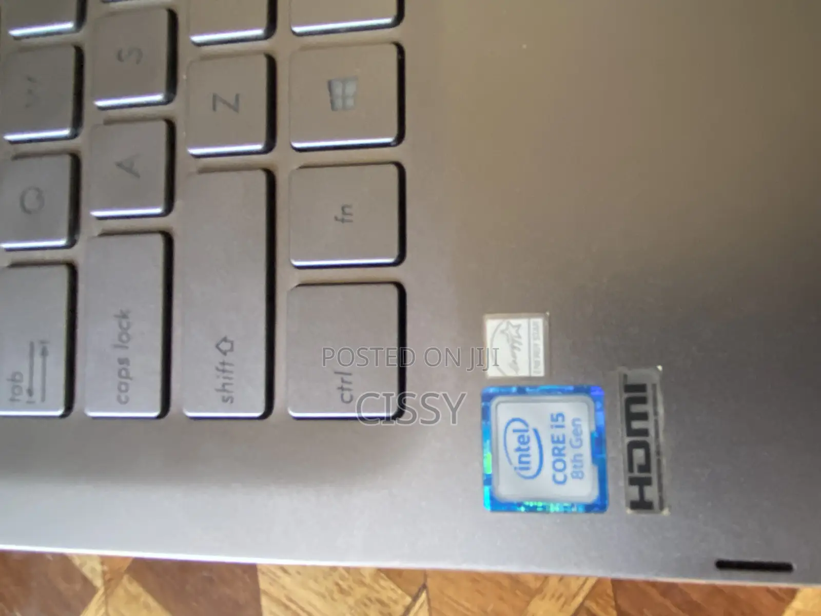 Laptop Asus Q405UA 8GB Intel Core i5 HDD+SSD 500GB