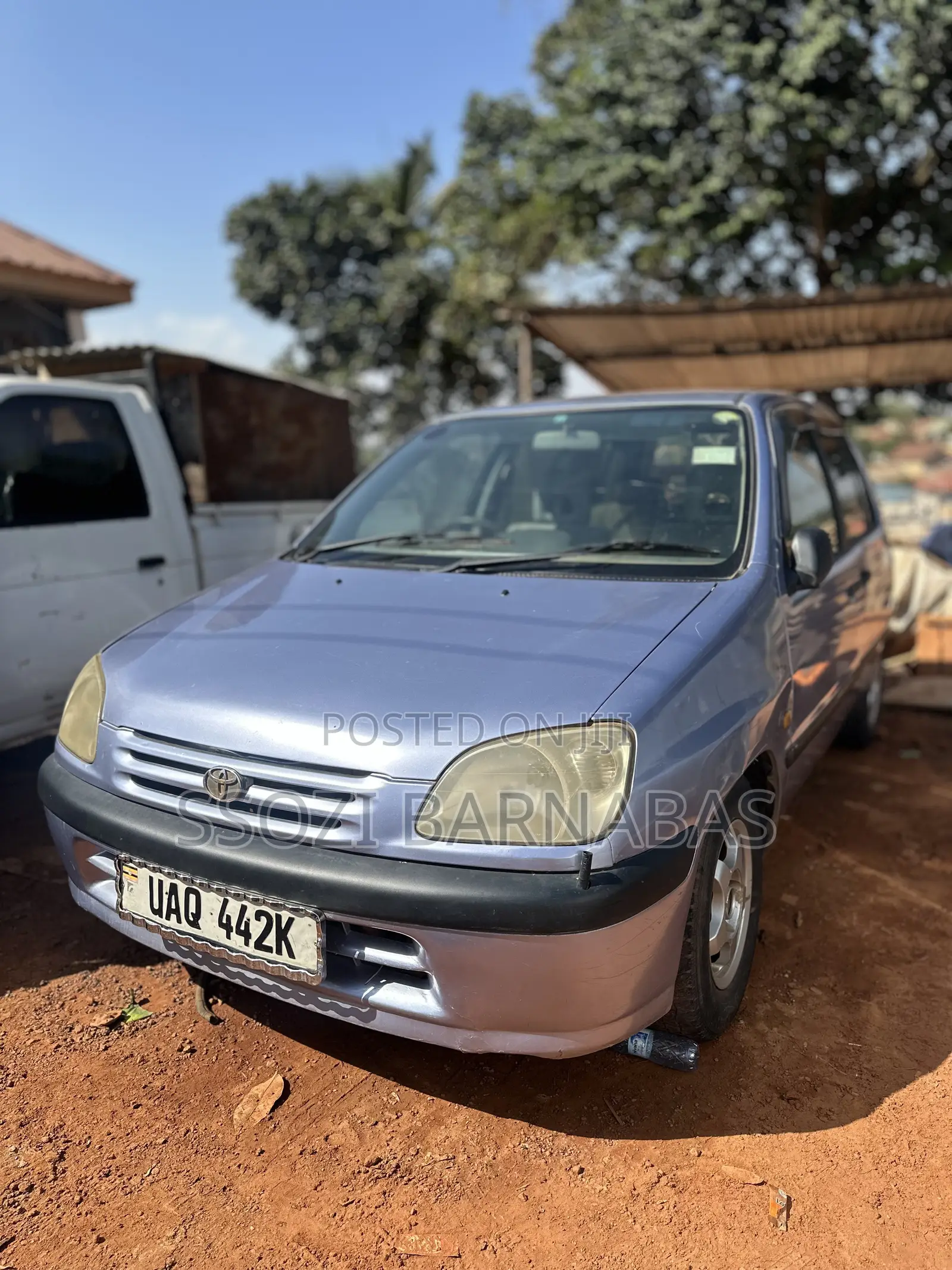 Toyota Raum 1998