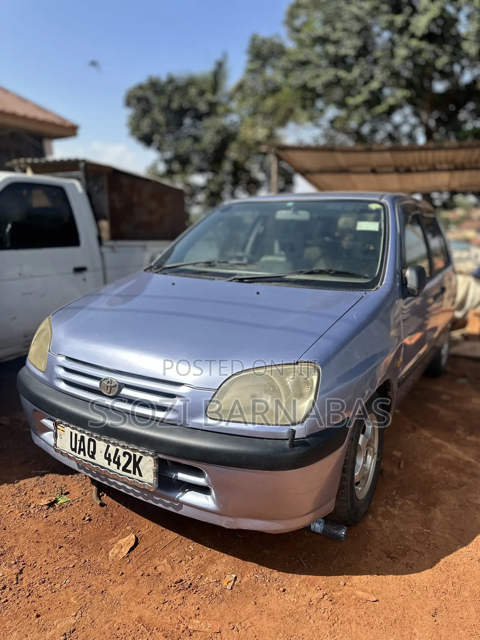 Toyota Raum 1998
