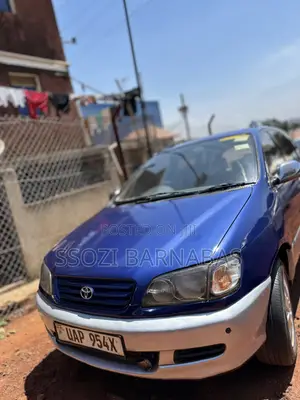 Toyota Ipsum 1998 Blue