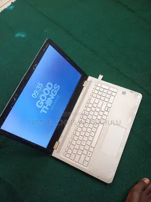 Laptop HP Envy 14 4GB Intel Core i5 HDD+SSD 512GB
