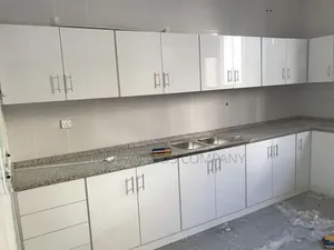 Modern Kitchen Cabinets