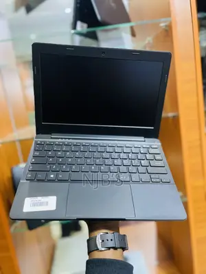 Laptop Toshiba Satellite P50T 4GB Intel Celeron eMMC 60GB