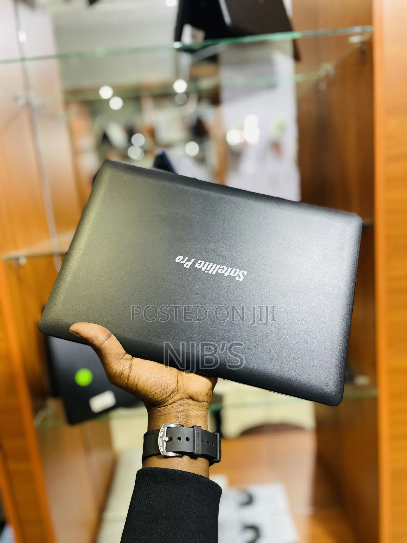 Laptop Toshiba Satellite P50T 4GB Intel Celeron eMMC 60GB