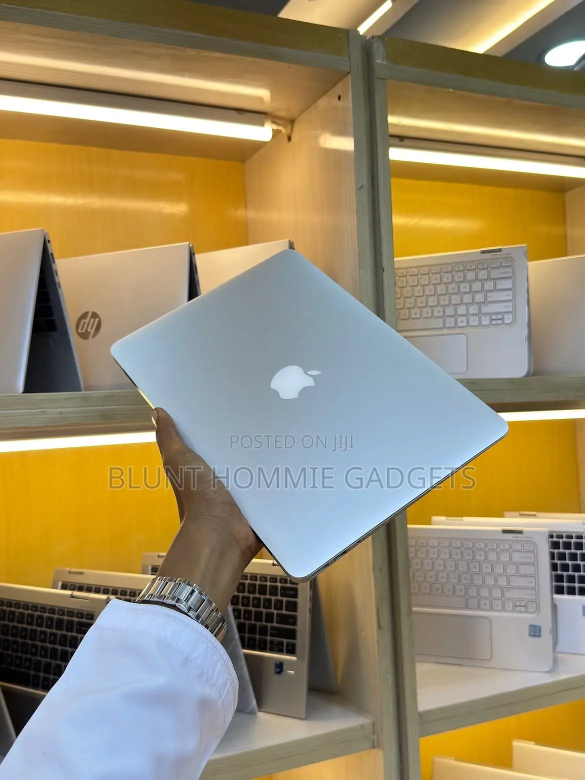 Laptop Apple MacBook Air 2017 8GB Intel Core i5 HDD+SSD 256GB