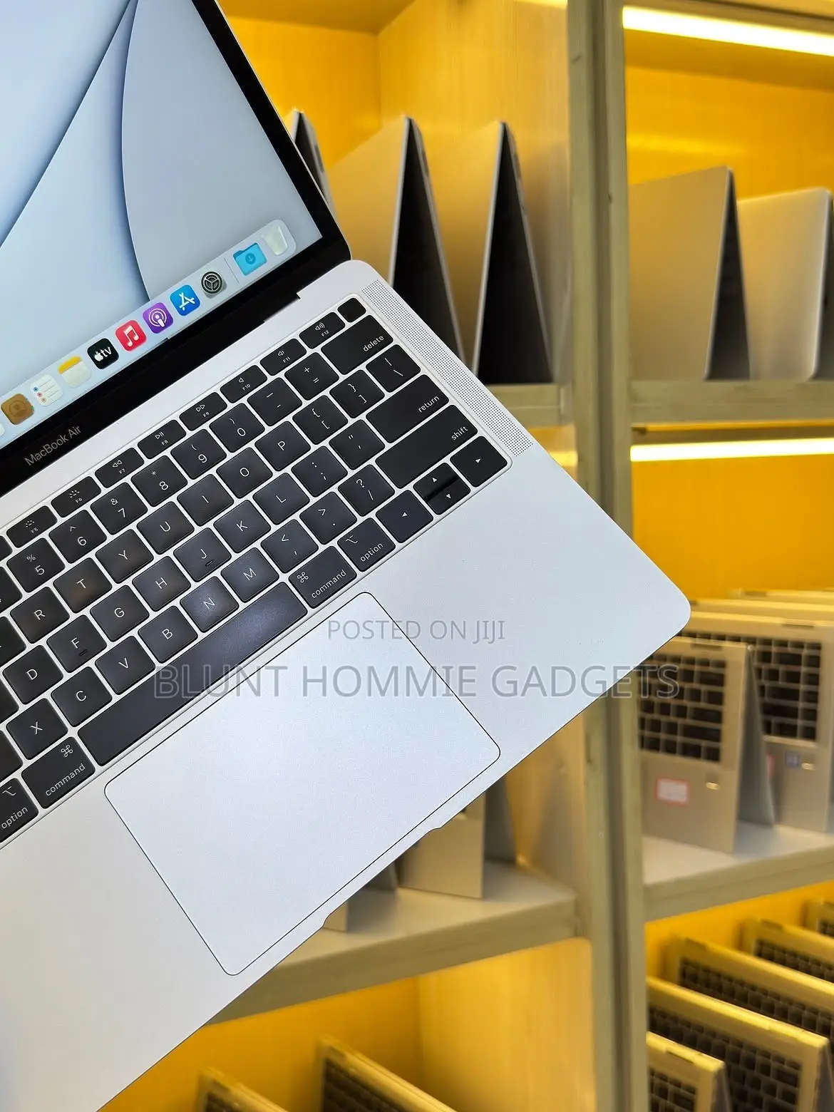 Laptop Apple MacBook Air 2020 8GB Intel Core i5 HDD+SSD 256GB