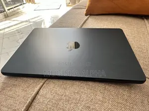 Laptop Apple MacBook Air 2024 M3 16GB Apple M3 SSD 256GB