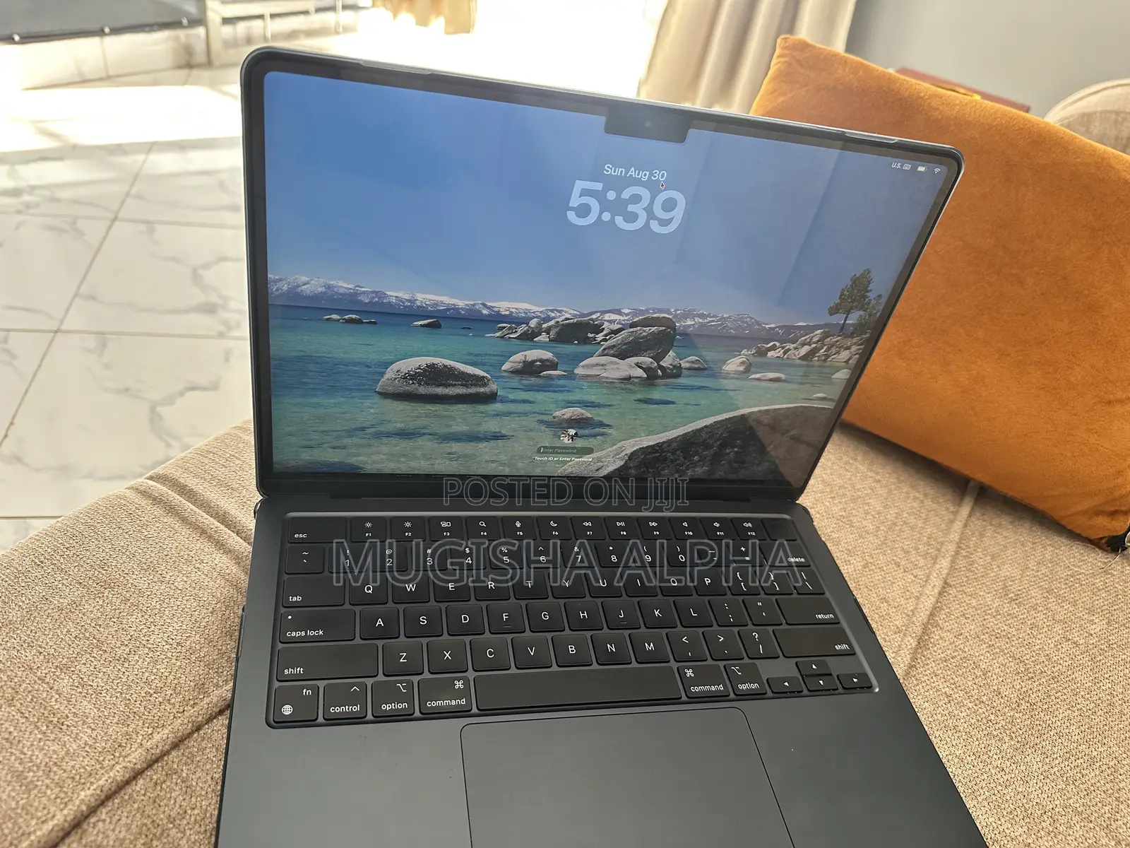 Laptop Apple MacBook Air 2024 M3 16GB Apple M3 SSD 256GB