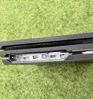Ps4 Pro, Chipped With 20 Games