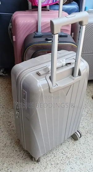 Prosper Simple Suitcase